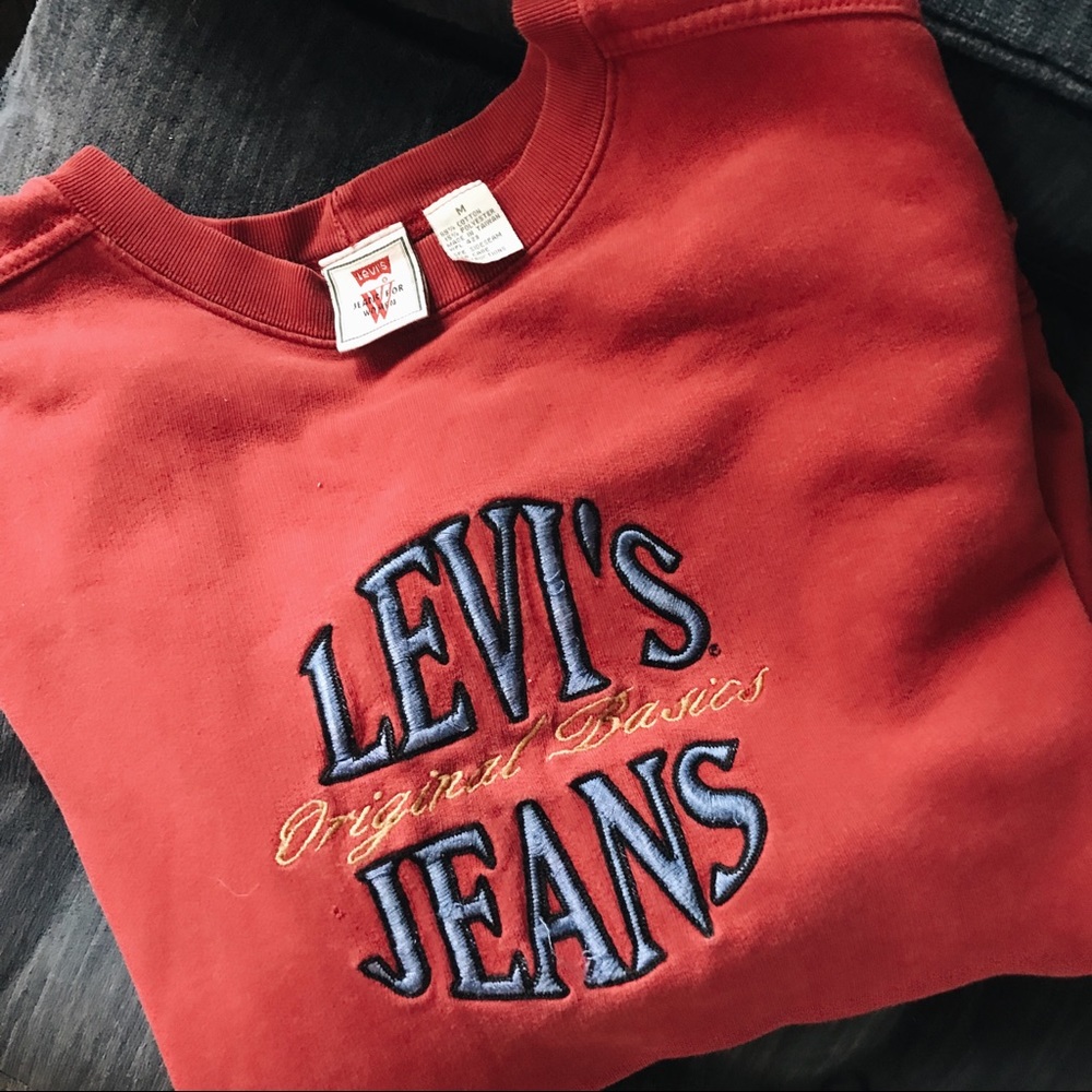 Vintage Levi’s Crewneck ⭐️